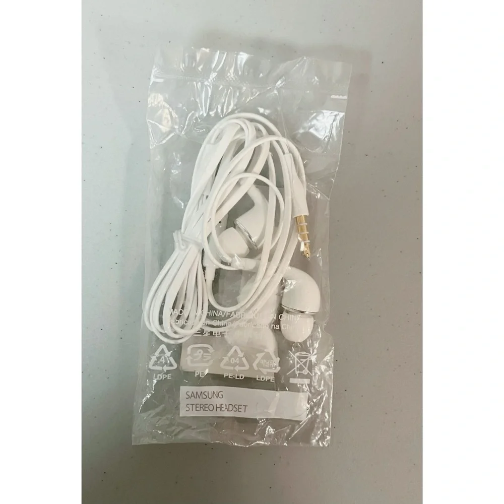 Samsung Stereo Headset Earbuds Headphones 🎧 #samsung #stereo #headset #earbuds